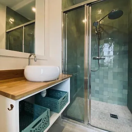 Maison De Vacances & Weekend Lumineuse, Spacieuse Et Au Calme,- 18 Personnes *
