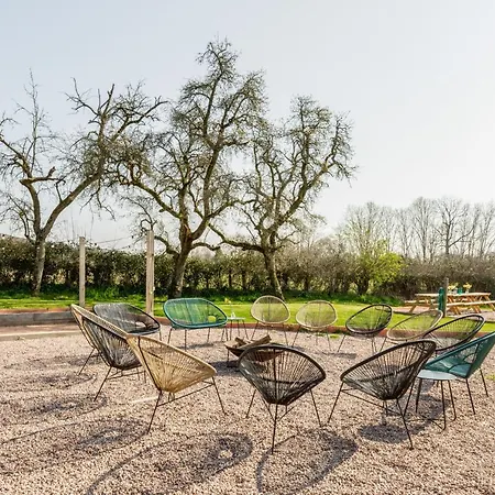 Villa Maison De Vacances & Weekend Lumineuse, Spacieuse Et Au Calme,- 18 Personnes Bailleul-la-Vallee