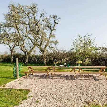Maison De Vacances & Weekend Lumineuse, Spacieuse Et Au Calme,- 18 Personnes Villa Bailleul-la-Vallee